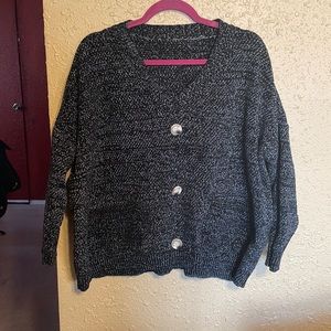 Oversized Comfy Sweater with Pockets
